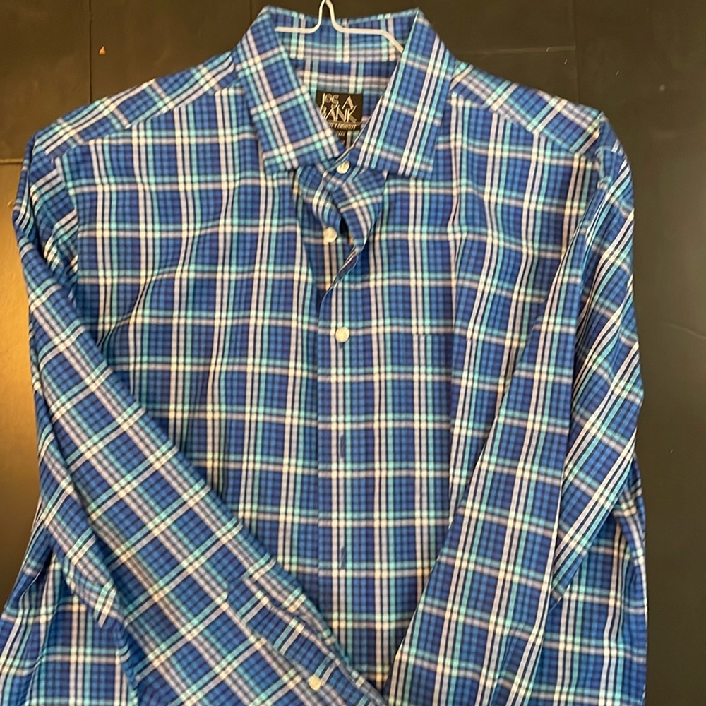 Jos A Bank Travelers Collection Button Down